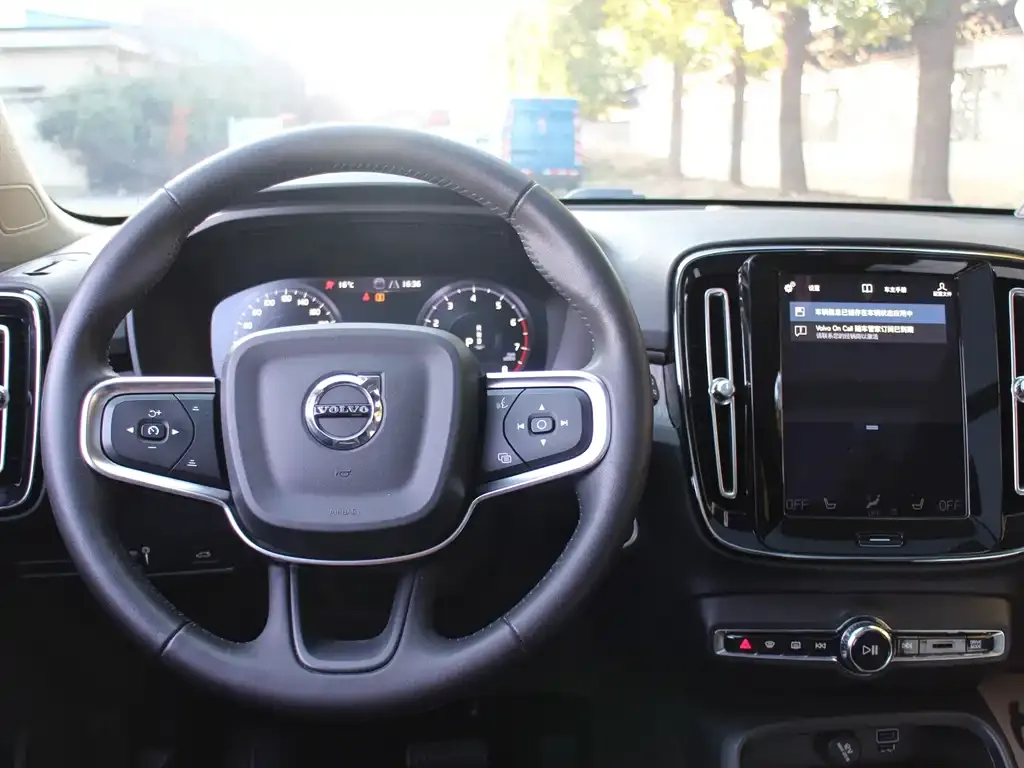 Volvo XC40 2021 из CN, фото 5