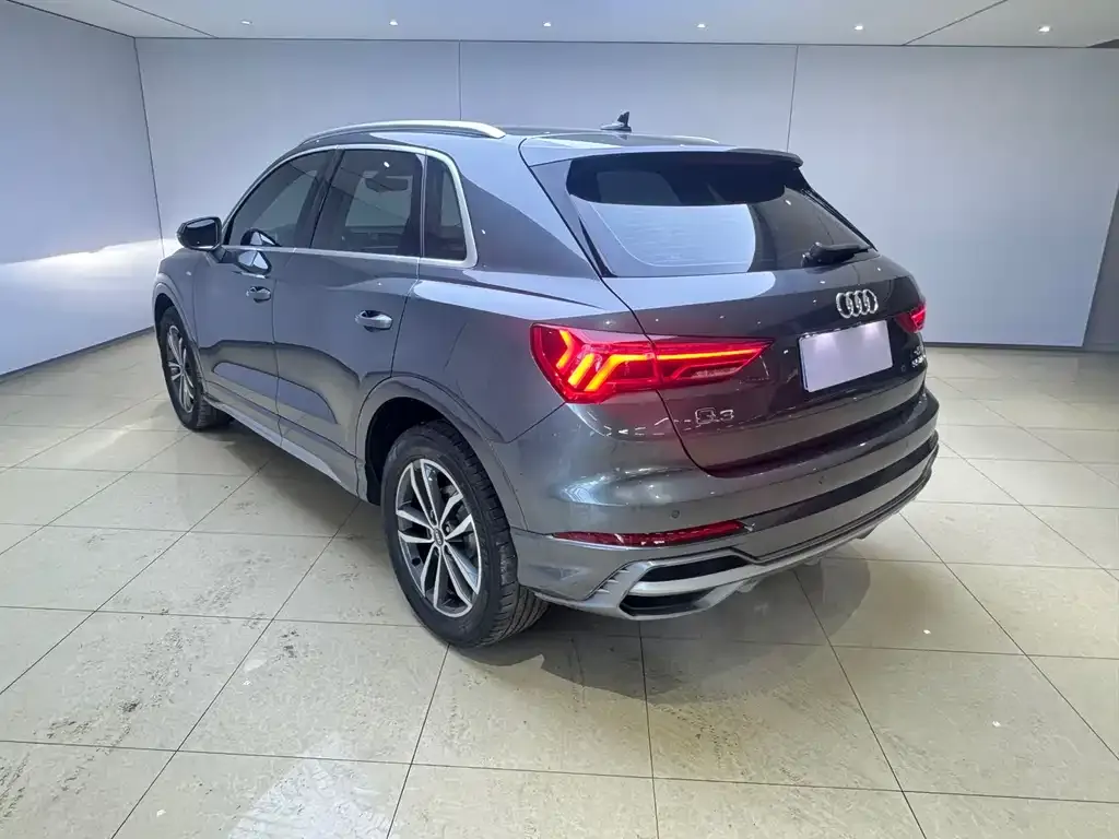 Audi Q3 2022 из CN, фото 3