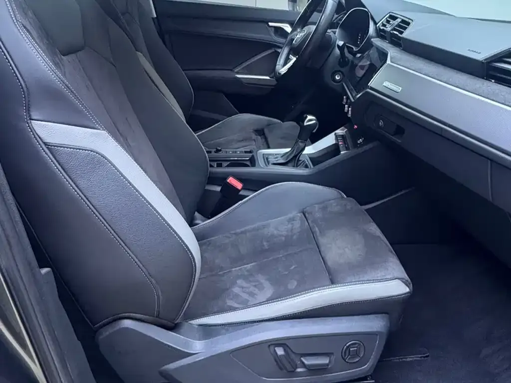 Audi Q3 2022 из CN, фото 10