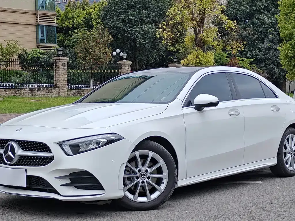 Mercedes-Benz A-Class — фото 1