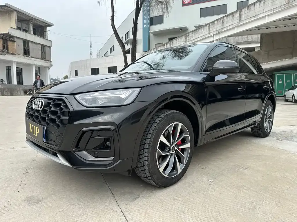 Audi Q5L 2024 из CN, фото 1