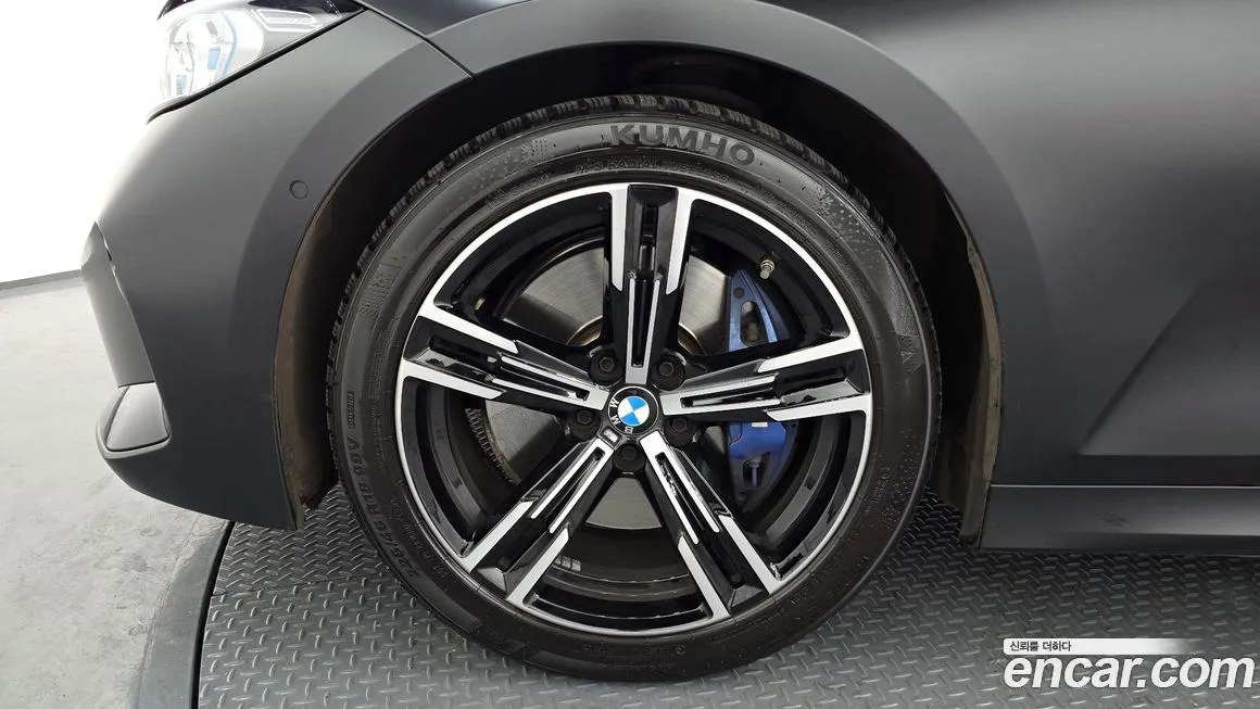 BMW 3-Series 2025 из KR, фото 9