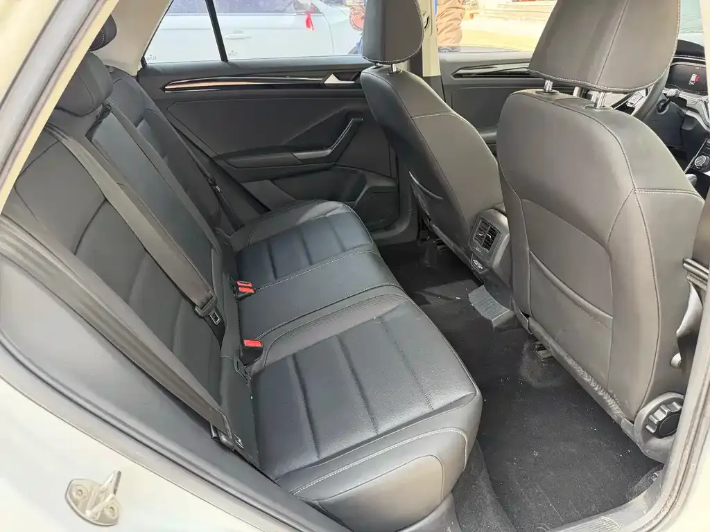 Volkswagen T-Roc 2022 из CN, фото 2