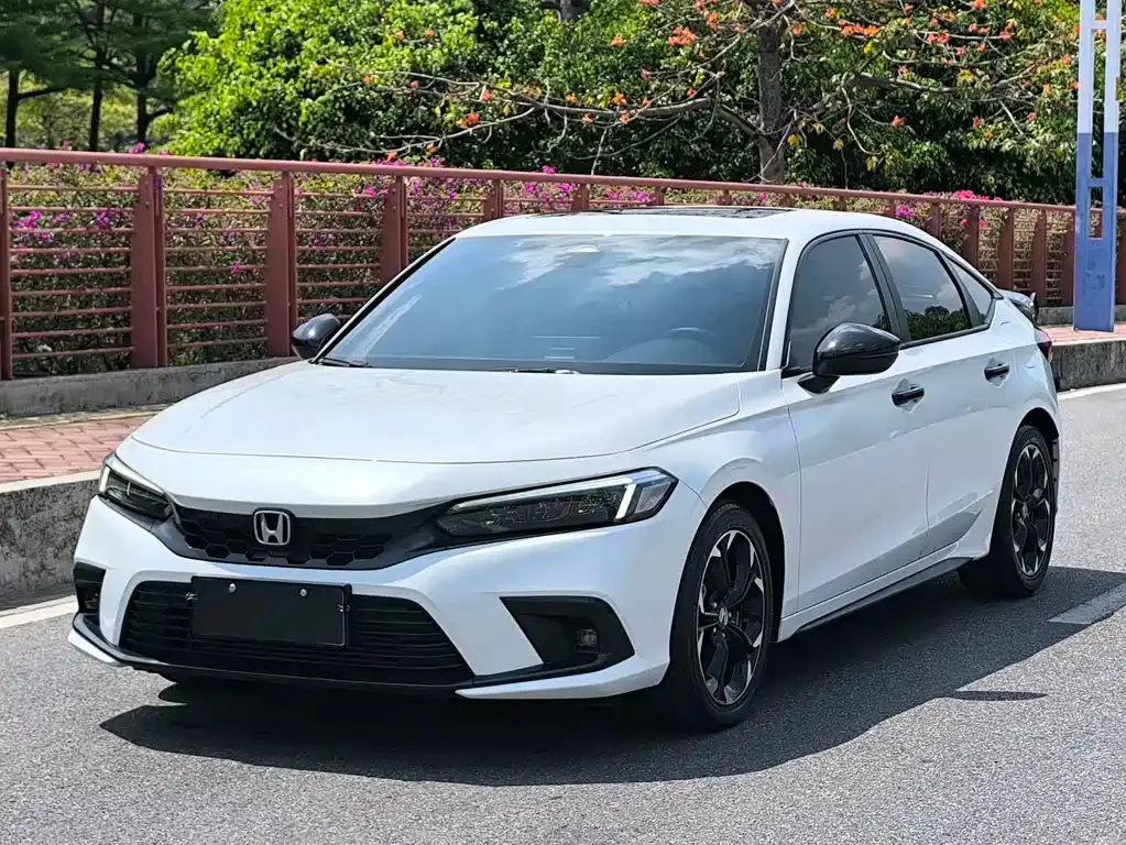 Honda Civic — фото 1