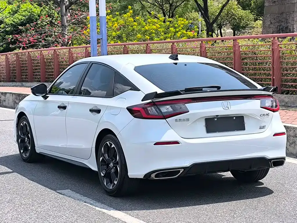 Honda Civic — фото 6