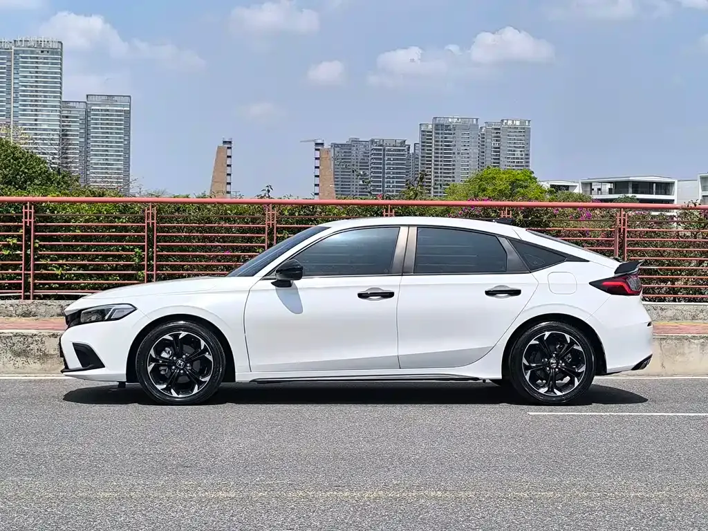 Honda Civic — фото 5