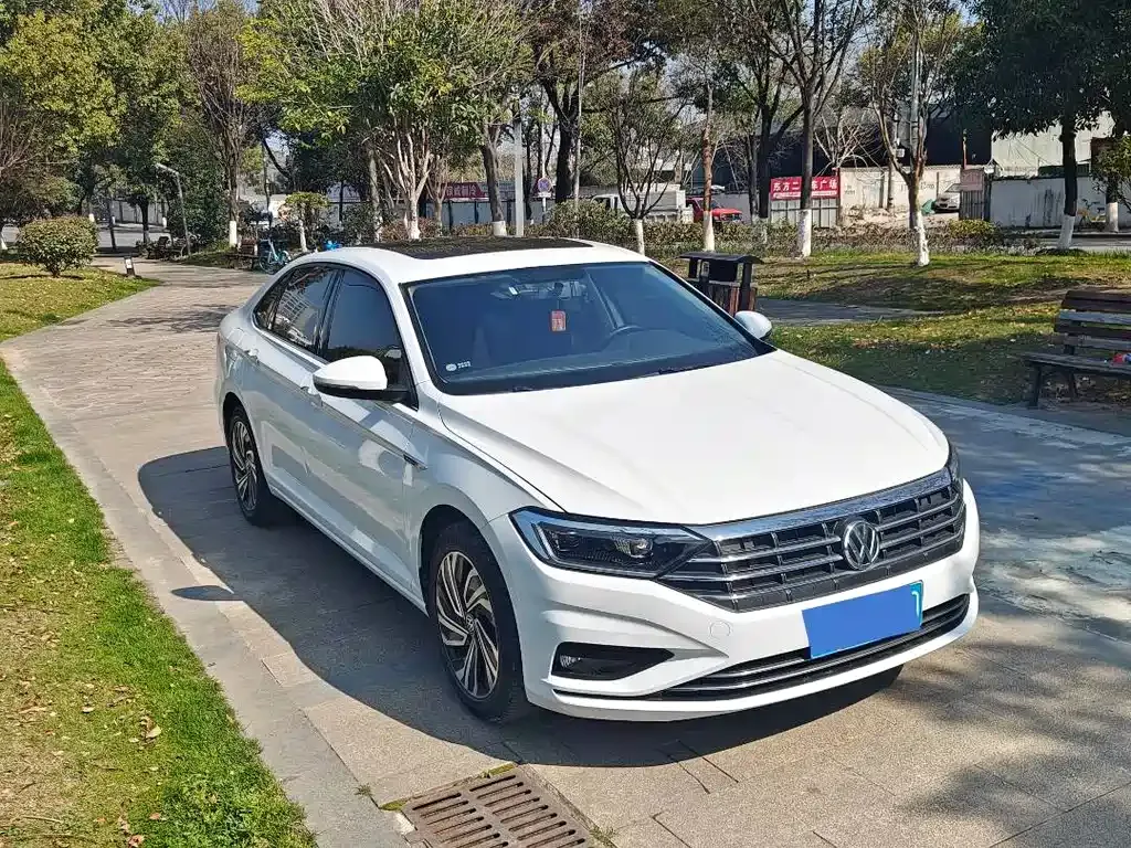 Volkswagen Sagitar