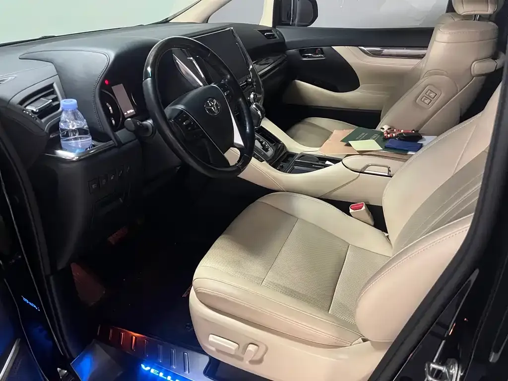 Toyota Vellfire 2022 из CN, фото 10