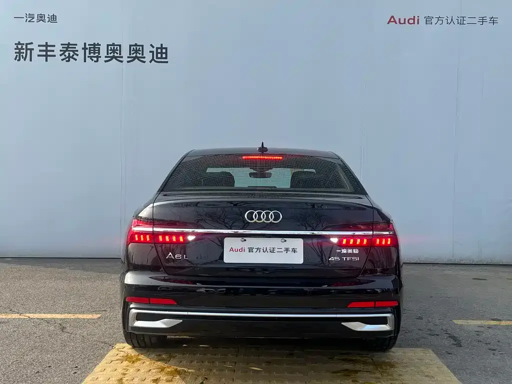 Audi A6L — фото 2