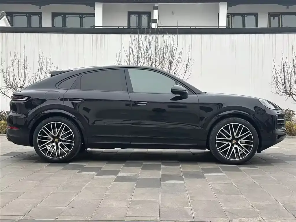 Porsche Cayenne 2025 из CN, фото 2