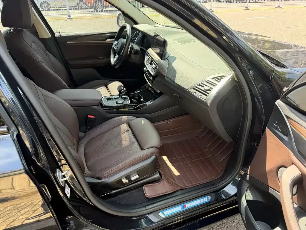 BMW X3 2022 из CN, фото 2
