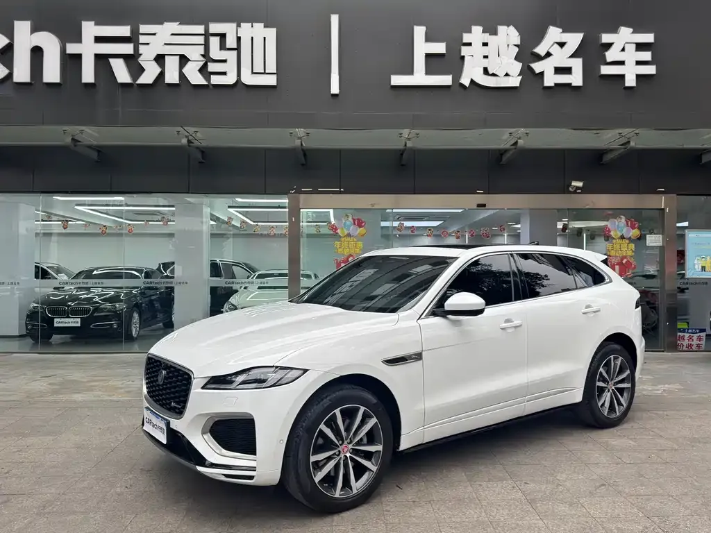 Jaguar F-PACE — фото 1
