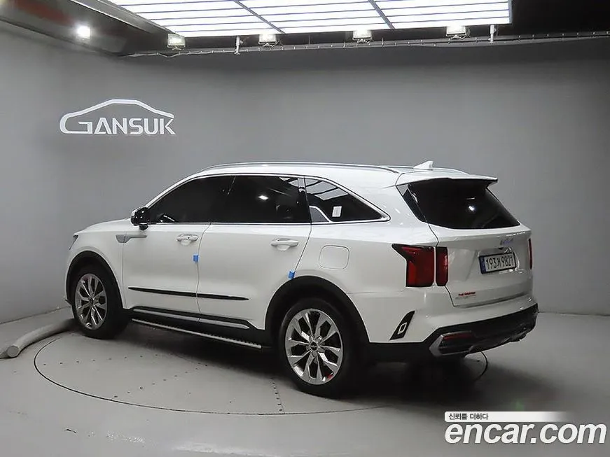 Kia Sorento — фото 5