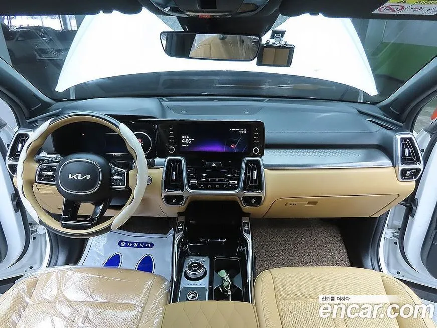 Kia Sorento — фото 6