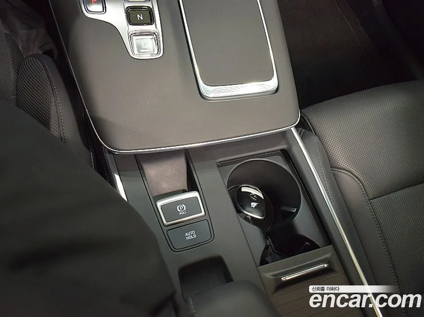 Hyundai Grandeur 2022 из KR, фото 2