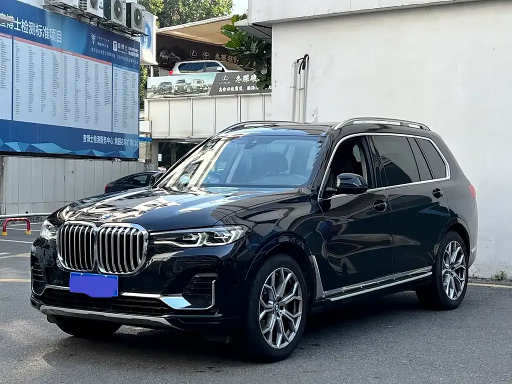 BMW X7 — фото 5