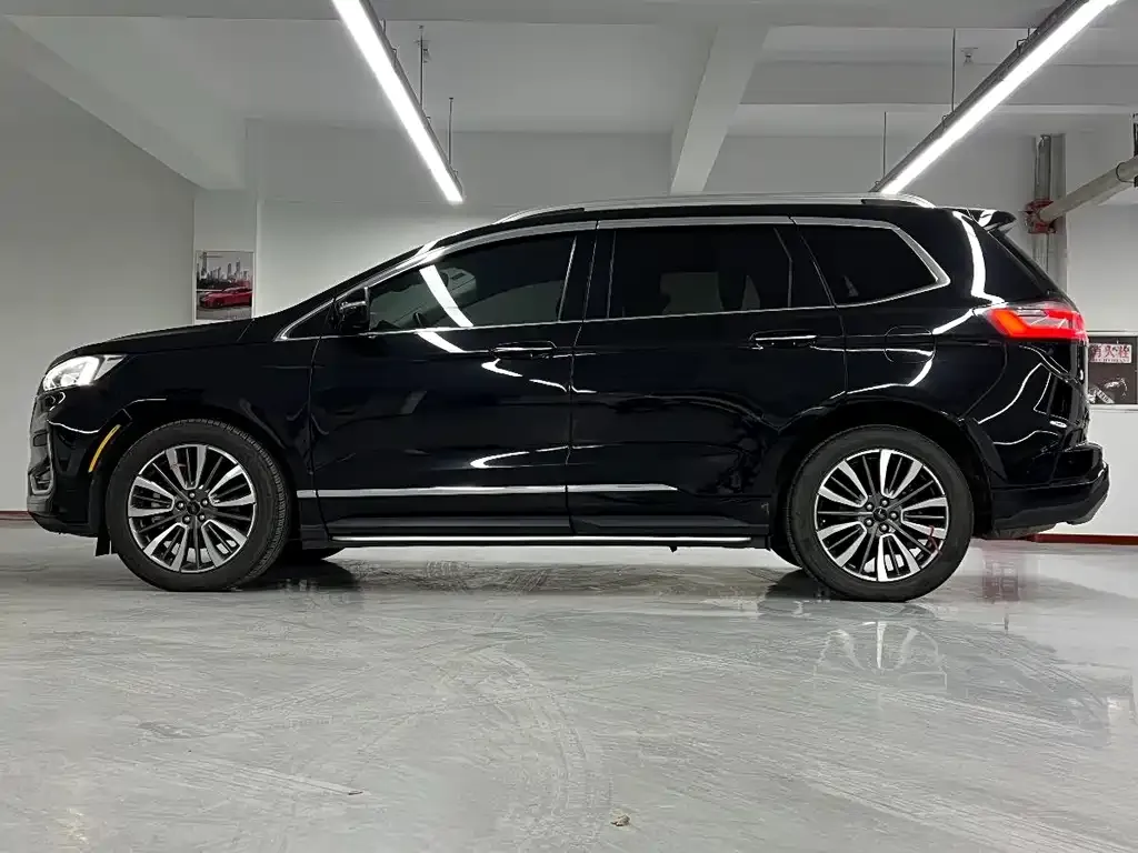 Ford Edge — фото 8
