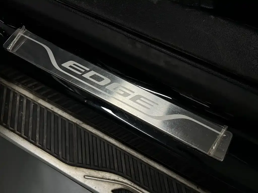 Ford Edge — фото 3