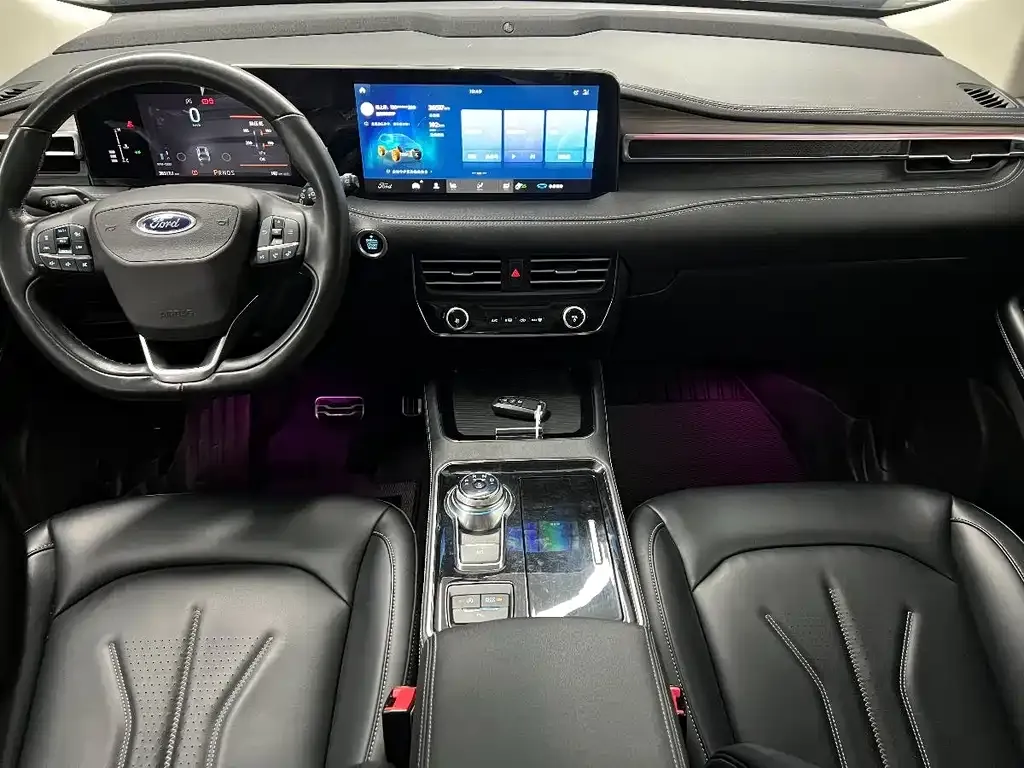 Ford Edge — фото 10