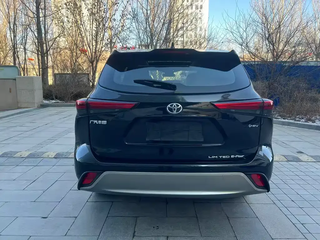 Toyota Highlander — фото 5