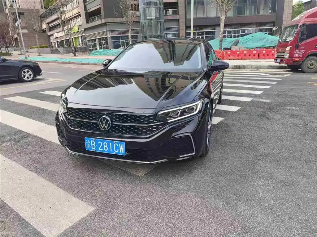 Volkswagen Passat 2023 из CN, фото 5
