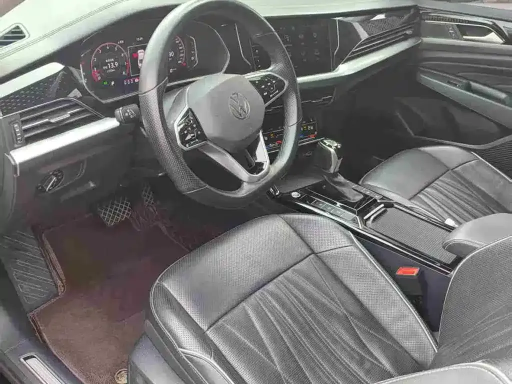 Volkswagen Passat 2023 из CN, фото 3