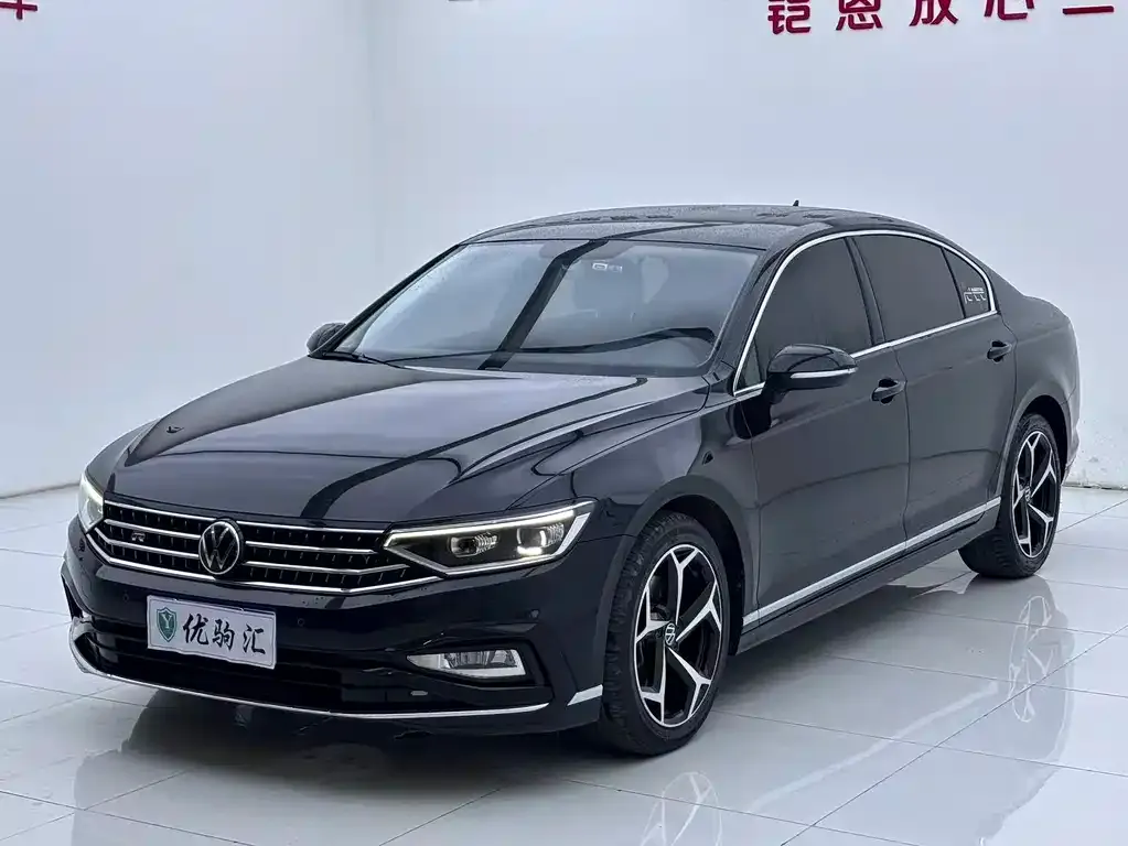 Volkswagen Magotan 2023 из CN, фото 1