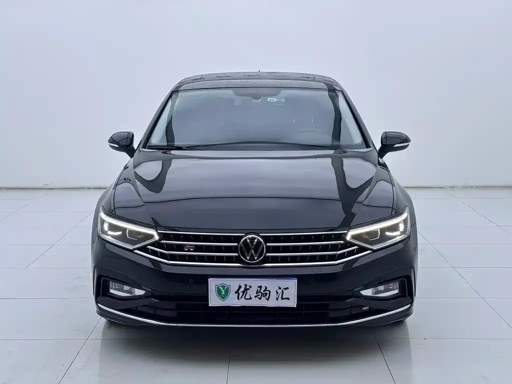 Volkswagen Magotan 2023 из CN, фото 4