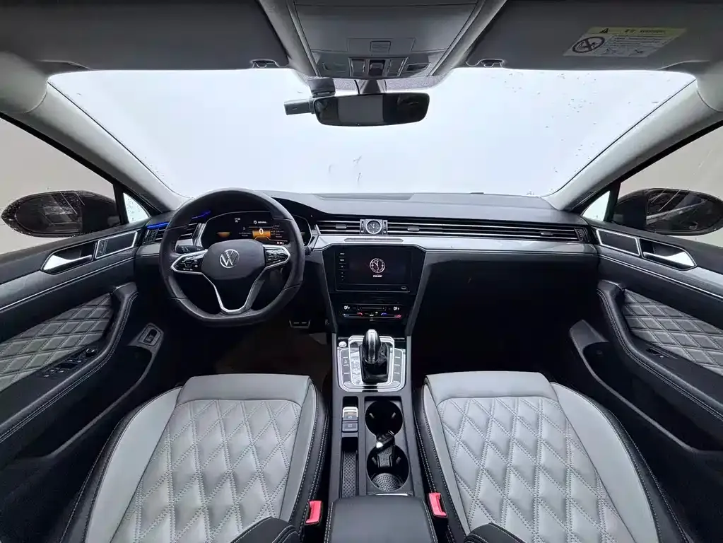 Volkswagen Magotan 2023 из CN, фото 9