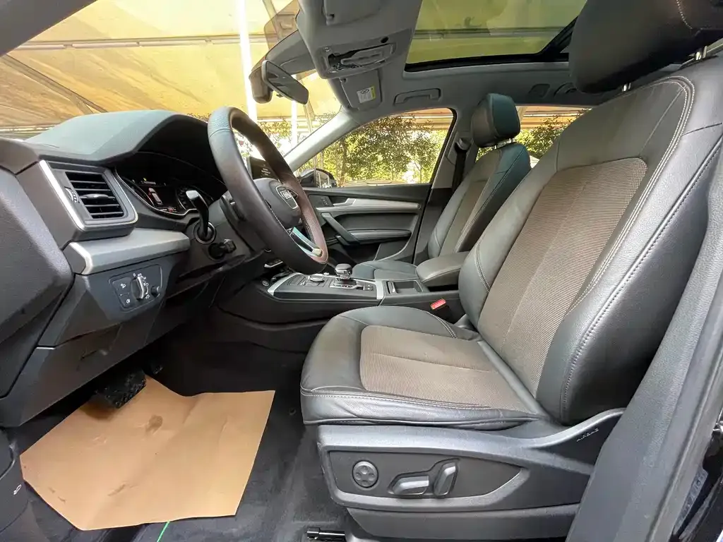 Audi Q5L 2021 из CN, фото 2