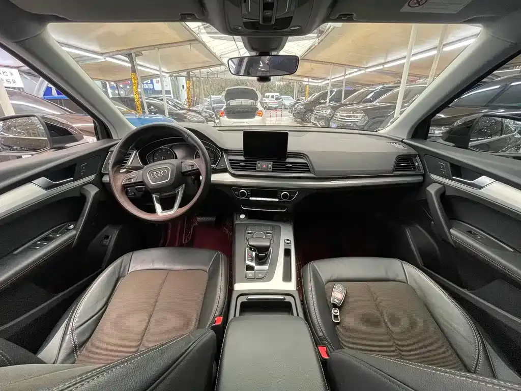 Audi Q5L 2021 из CN, фото 8
