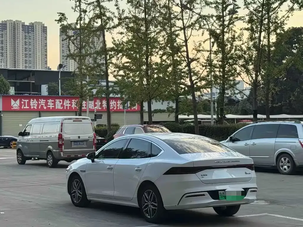 BYD Qin PLUS 2024 из CN, фото 3