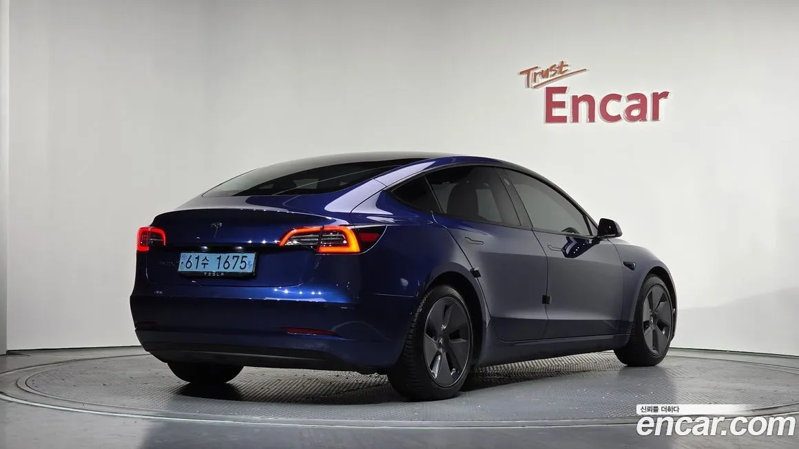 Tesla Model 3 2021 из KR, фото 3