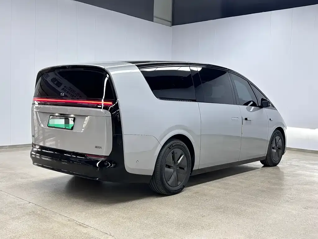 Li Auto Li MEGA 2024 из CN, фото 8