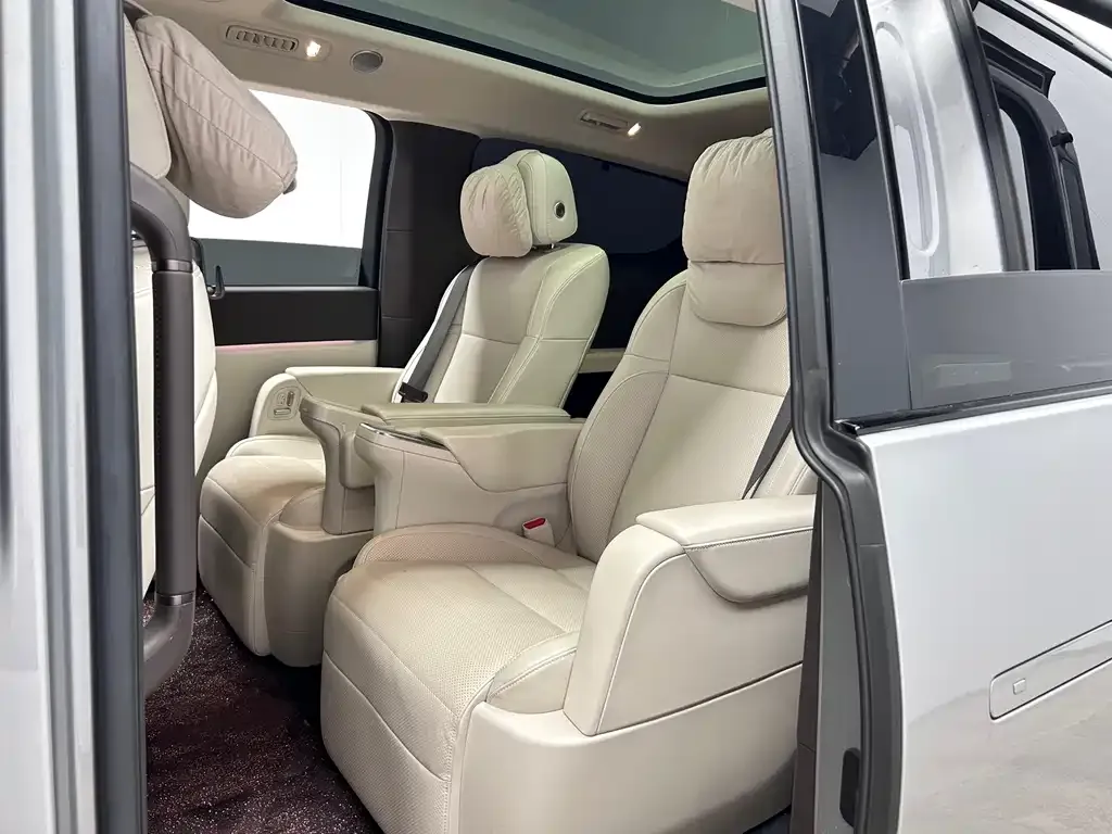 Li Auto Li MEGA 2024 из CN, фото 9