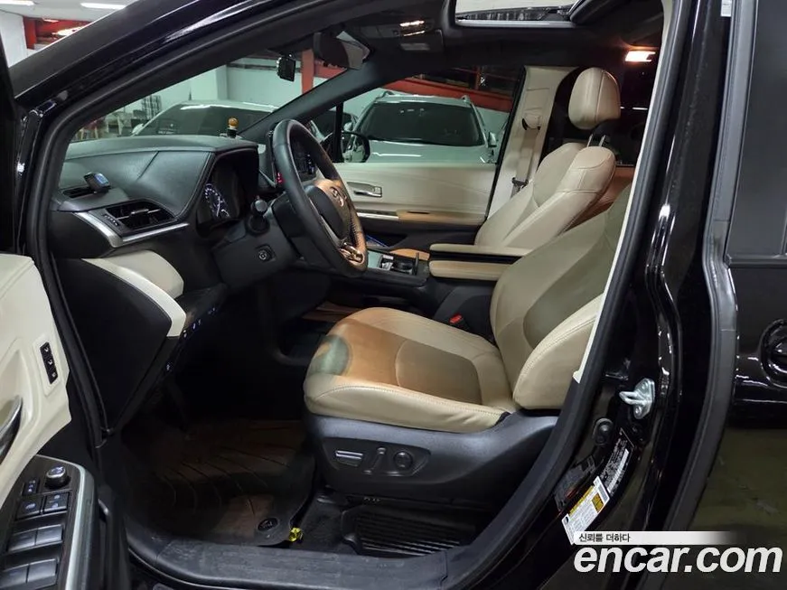 Toyota Sienna 2022 из KR, фото 6