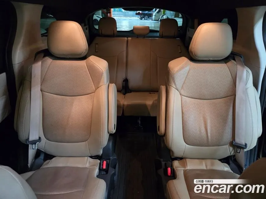 Toyota Sienna 2022 из KR, фото 4