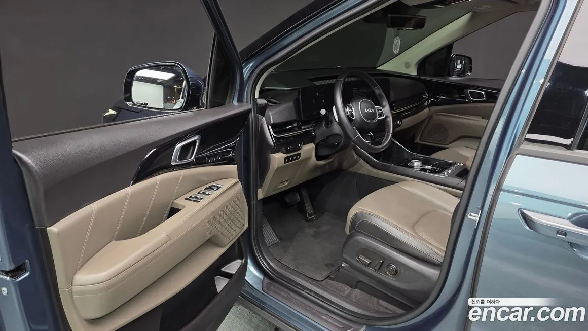 Kia Carnival — фото 7