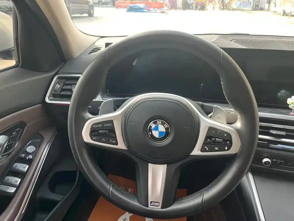 BMW 3 Series 2023 из CN, фото 3