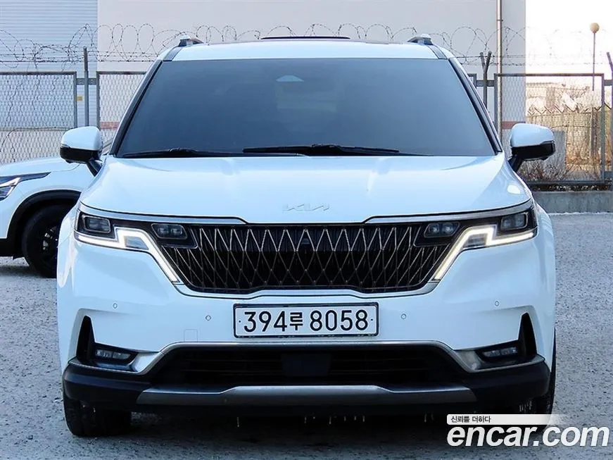 Kia Carnival — фото 1