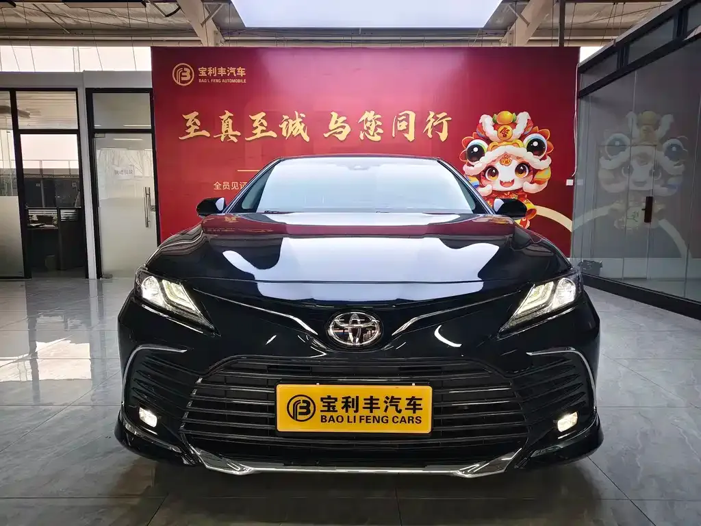 Toyota Camry 2023 из CN, фото 4