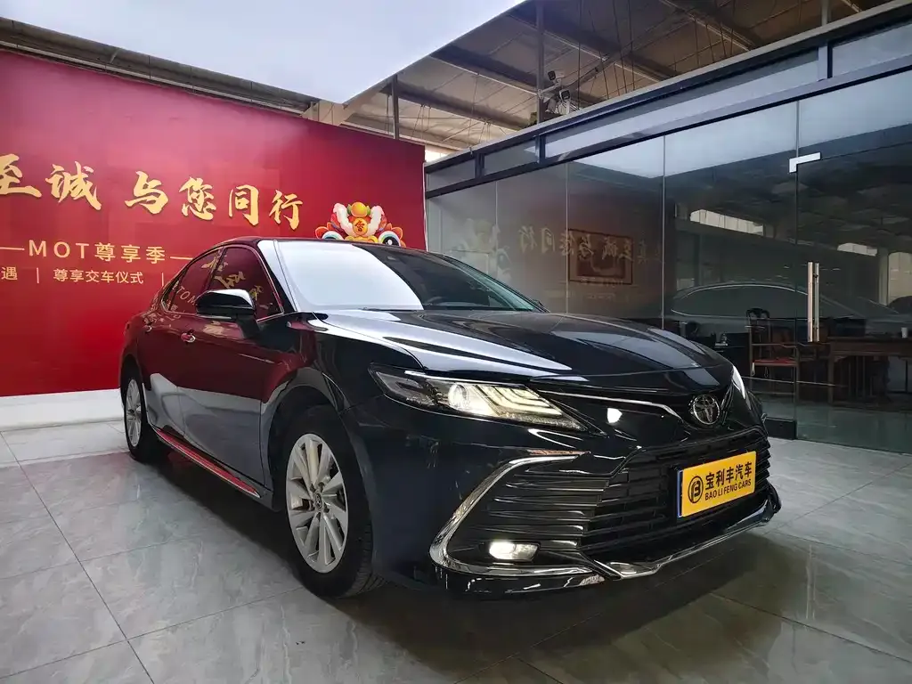 Toyota Camry 2023 из CN, фото 10