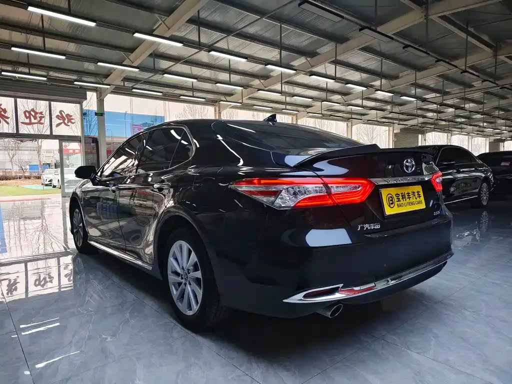 Toyota Camry 2023 из CN, фото 7