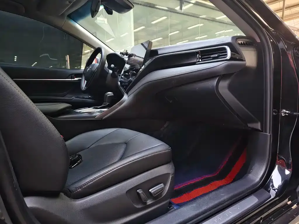 Toyota Camry 2023 из CN, фото 6