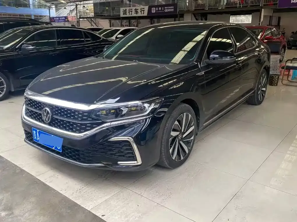 Volkswagen Passat 2023 из CN, фото 8