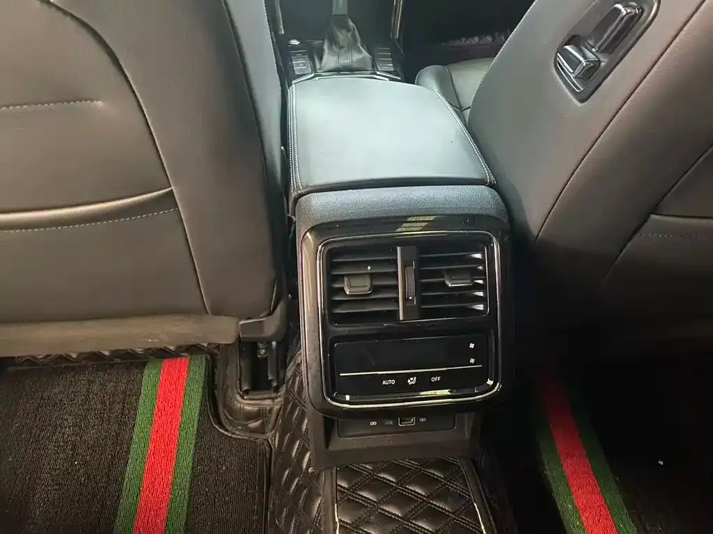 Volkswagen Passat 2023 из CN, фото 4