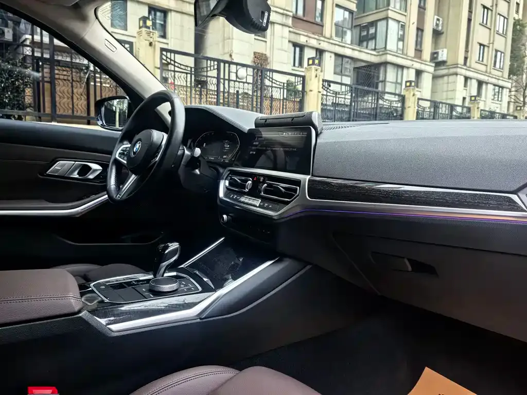 BMW 3 Series 2021 из CN, фото 5