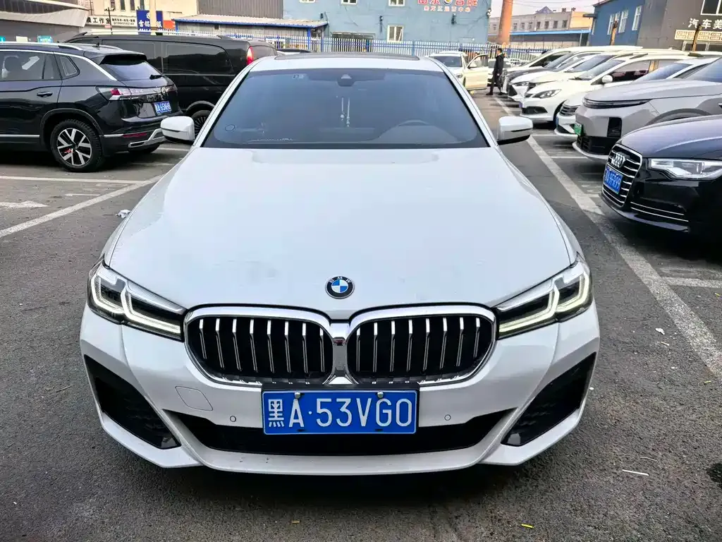 BMW 5 Series — фото 2
