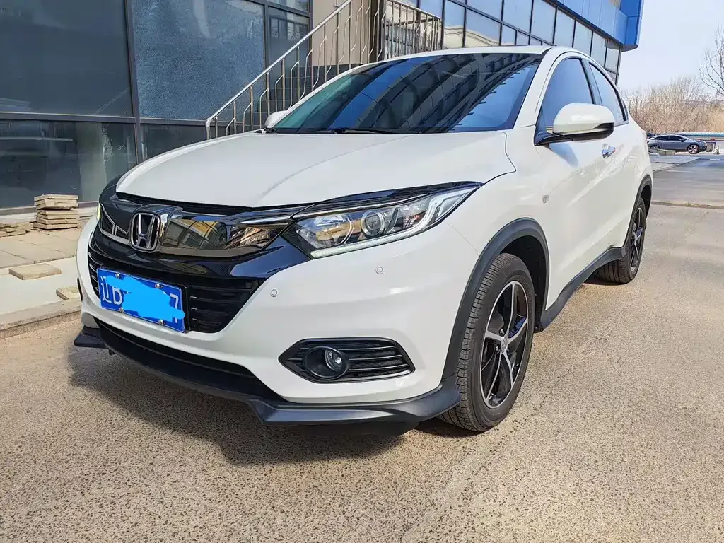 Honda Vezel — фото 1