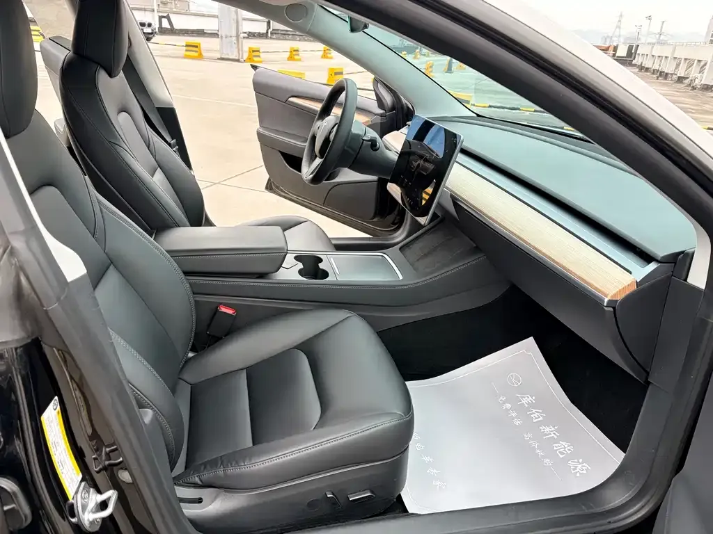 Tesla Model 3 — фото 6